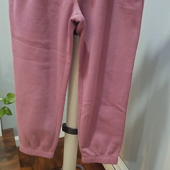 Capri Jogger - Picture 4 of 8